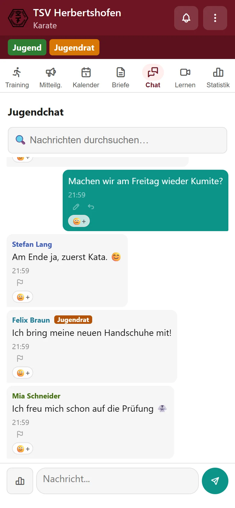 Jugendchat mit Nachrichten von Trainer und Jugendlichen